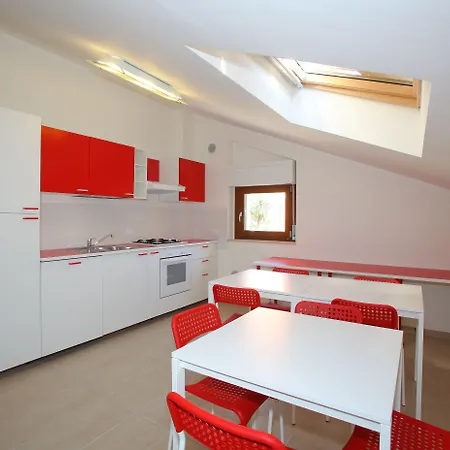 Moon River Πανσιόν 3*