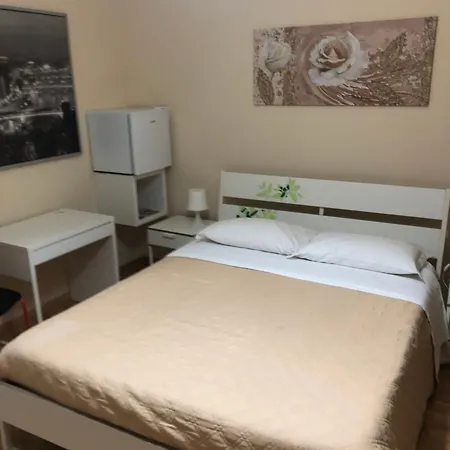 月亮河旅馆 招待所 佩斯卡拉