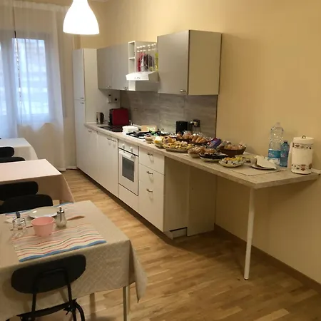 Moon River Guest house 3*