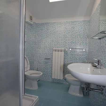 招待所 月亮河旅馆 佩斯卡拉